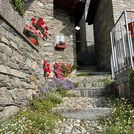 Ferienhaus Casa Di Cora Pianello Del Lario